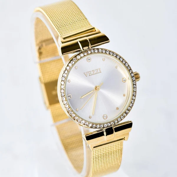 Zegarek z kryształkami