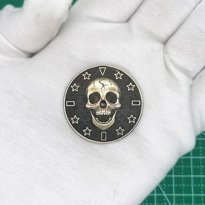 Ręcznie wykonana tarcza zegarek z czaszką z brązu 34.5mm bez świecenia