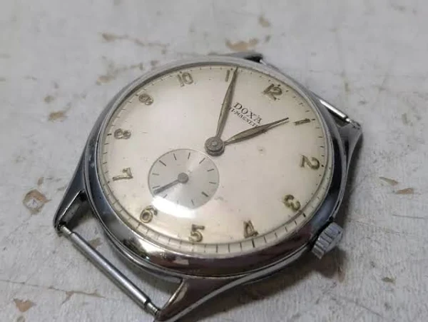 Zegarek męski Doxa D-Sport 166.90.201.32