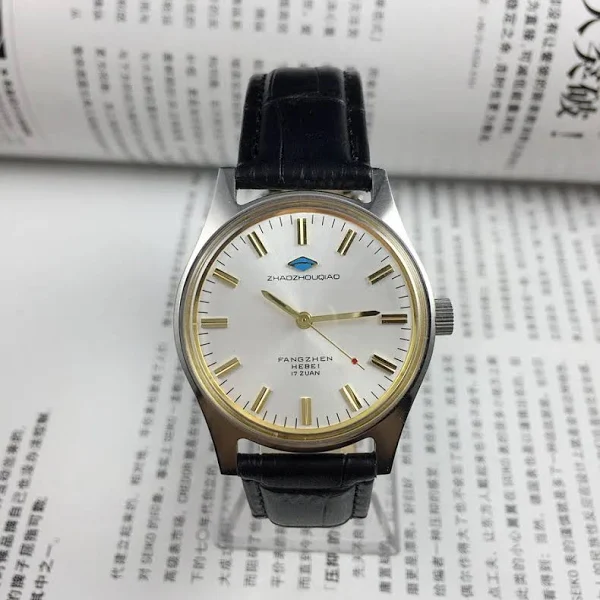 Ręczny stary zegarek mechaniczny dla mężczyzn Ręczny zegarek na rękę Biznesowy mężczyzna Elegancki