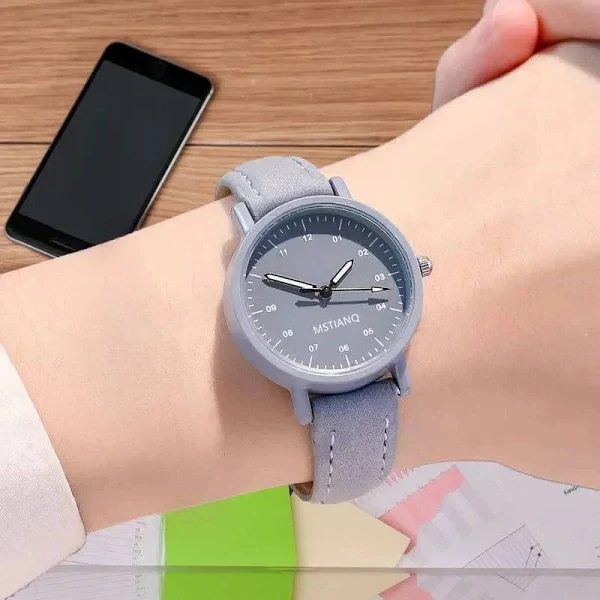 Skórzany zegarek z okrągłą tarczą